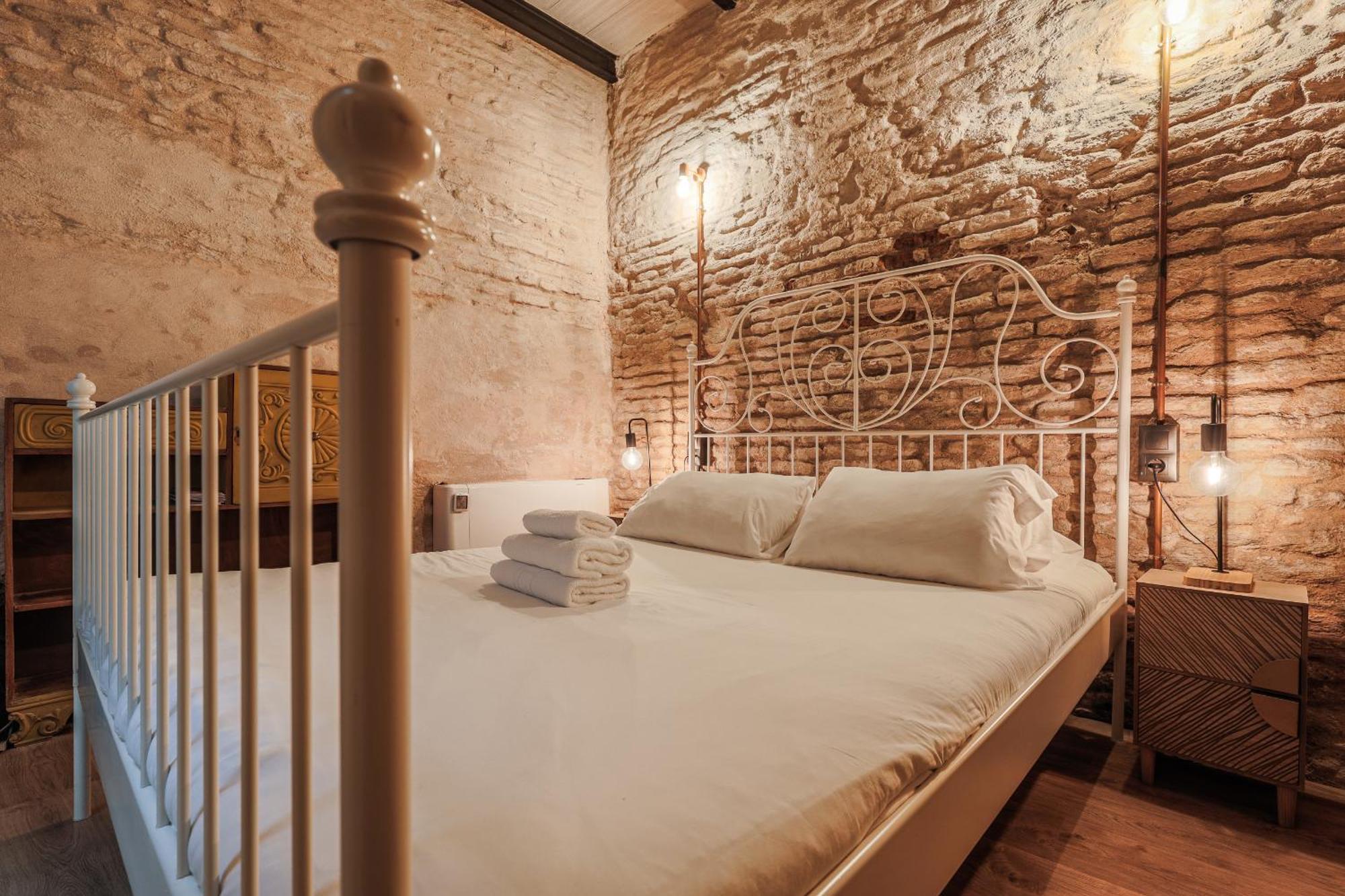 Encantador Con Patio En Macarena Appartamento Siviglia